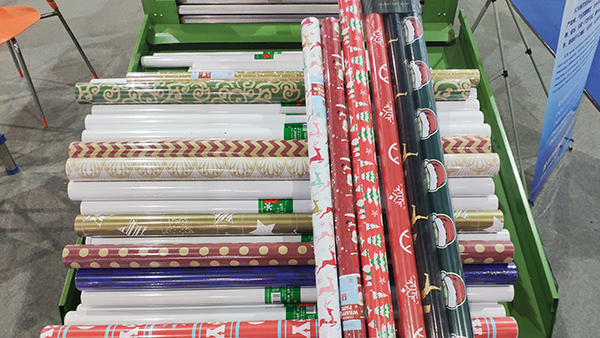 復(fù)卷機(jī)操作注意事項(xiàng)及性能特點(diǎn)有哪些？